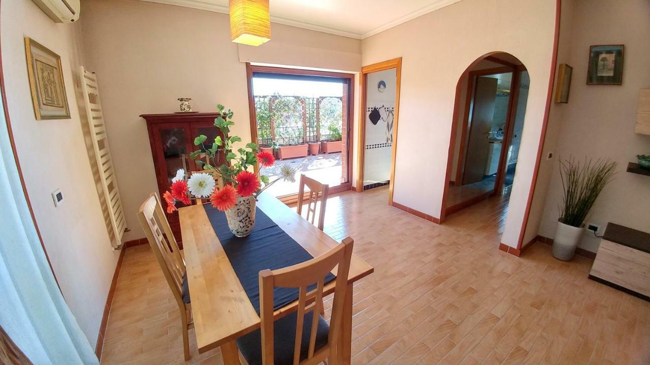 Apartamento Terrace22 - Delizioso Attico Ben Collegato Roma Exterior foto